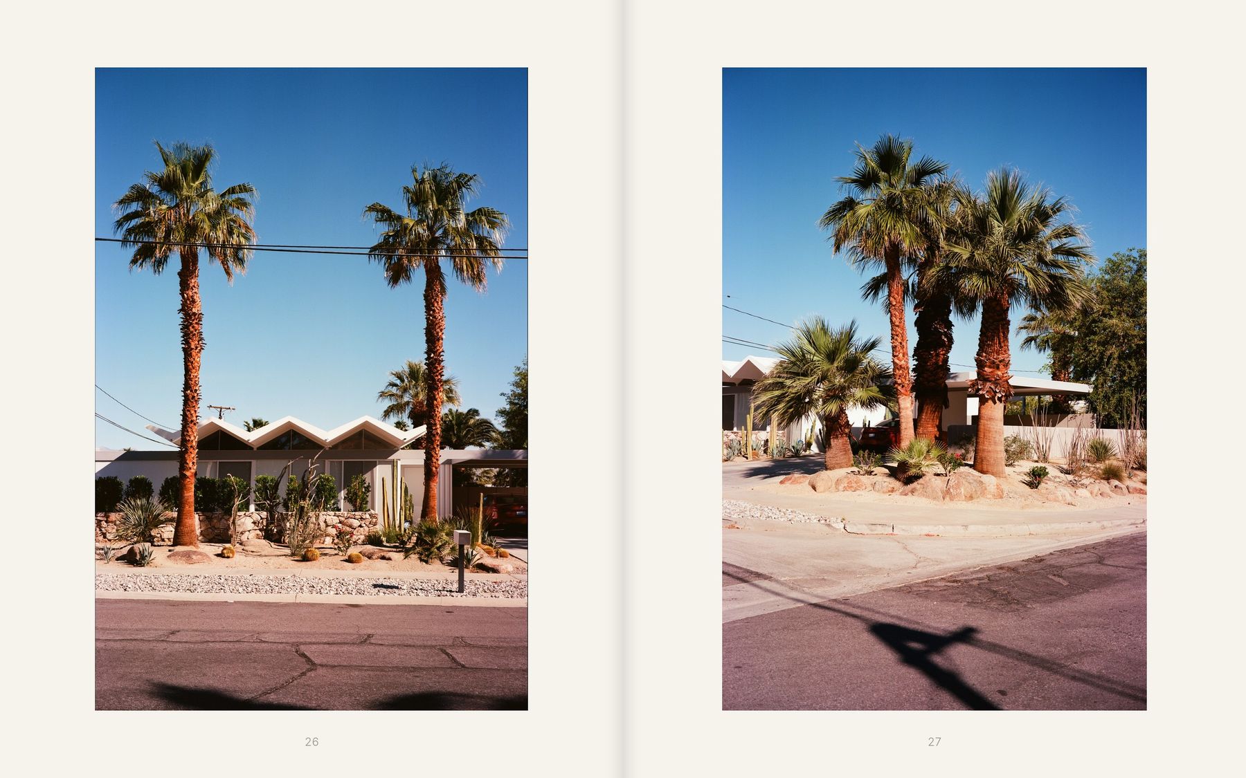 34° N, pages 26–27 du livre